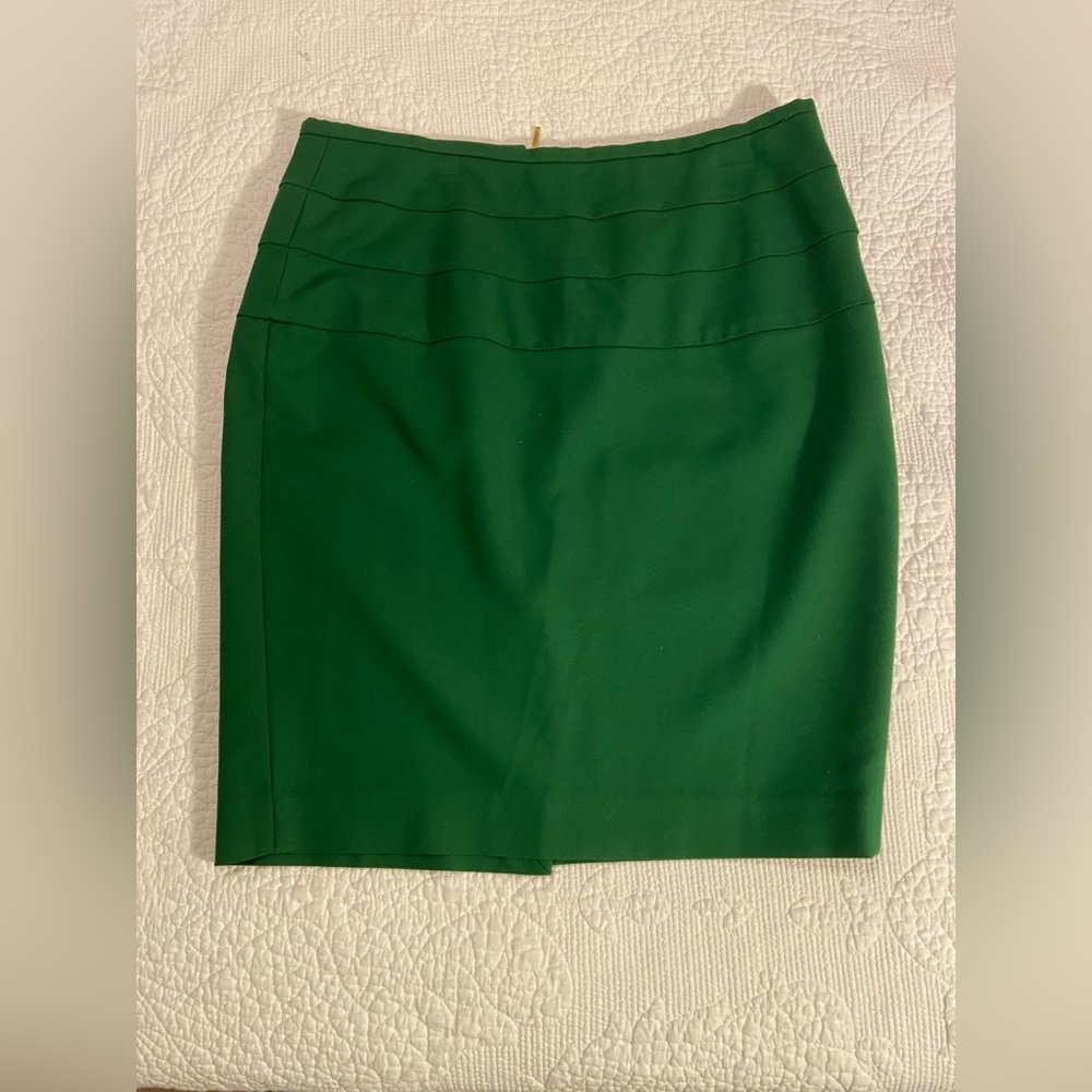 Green pencil skirt